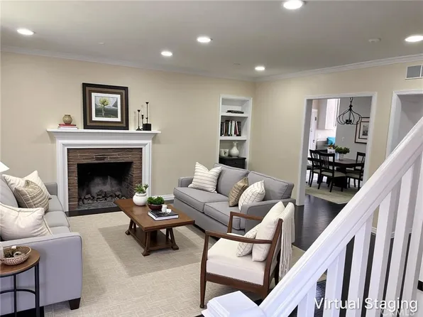 4565 E Carson St, Long Beach, CA 90808