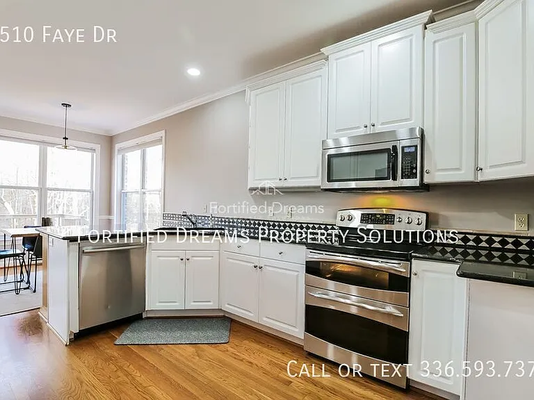 5510 Faye Dr — Photo 12