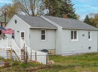 142 Gabrielle St, Manchester, NH 03103
