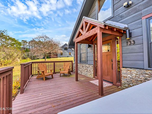 33rd image of 133 Westwing Cave Rd