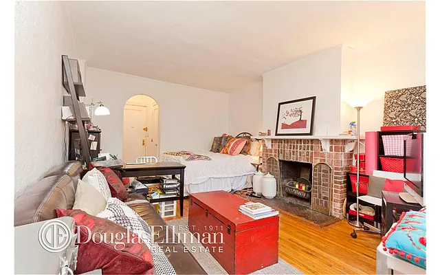 Rented by Douglas Elliman | media 1