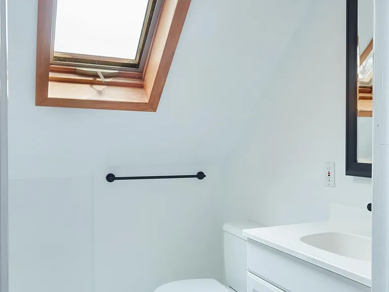 5131 W Grace St #3 — Photo 4