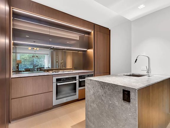 2nd image of 175 Chrystie St #4E