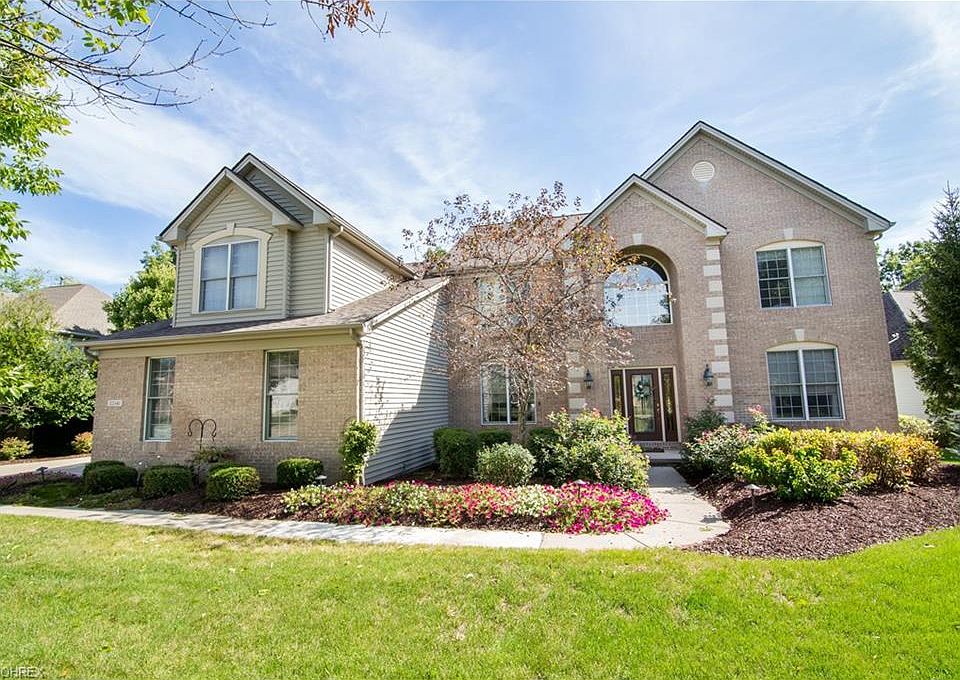 1st image of 22141 Horseshoe Ln