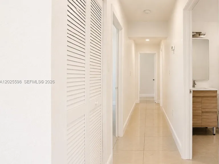 9421 SW 150th St — Photo 15