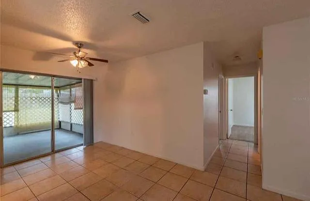 3585 SW 150th Lane Rd — Photo 4