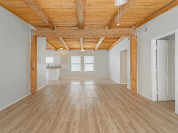 1960 E Ambush St, Pahrump, NV