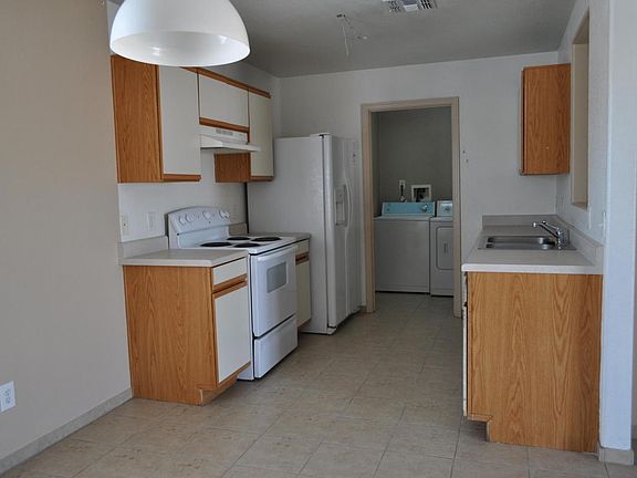 3rd image of 6210 S Sarah Elizabeth Dr