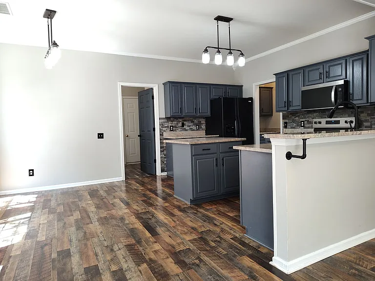 4018 Manor House Dr — Photo 5