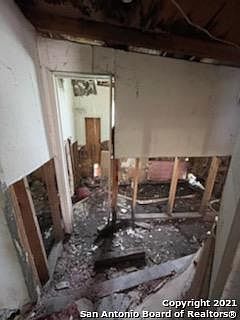 3rd image of 617 VFW BLVD