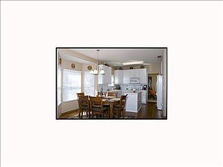 4th image of 864 Claytonbend Dr