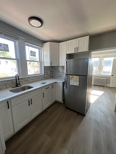 202-206 Berbro Ave #B Photo 1