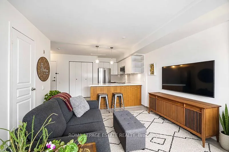 1 bed, $2,600 — Photo 4