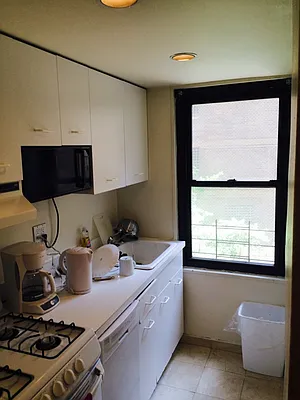 Sold by BSD Realty Worldwide Inc | media 1