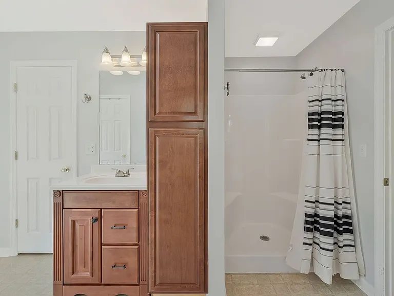 4857 Torbay Dr — Photo 34
