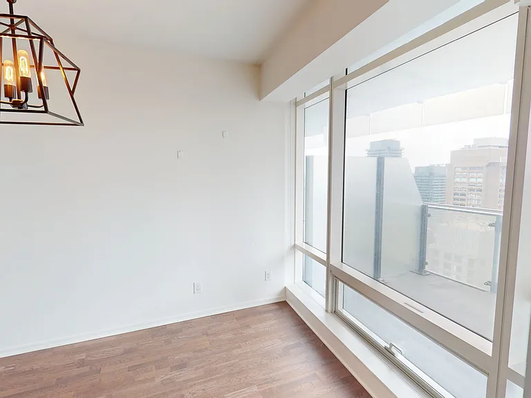 1 Bloor St E #4407 — Photo 24