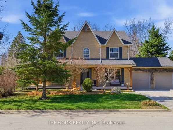 43 Carmody Ln, Uxbridge, ON L9P 1A4