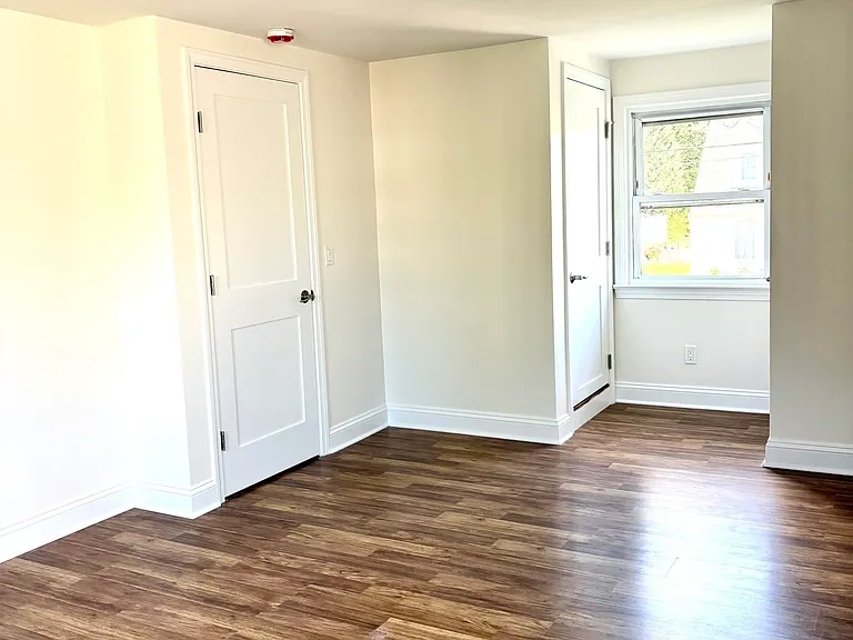 6 Hillside Pl — Photo 11