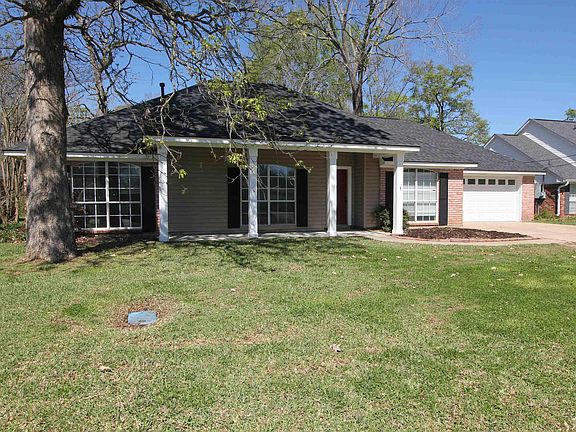 3rd image of 113 Mayhaw St