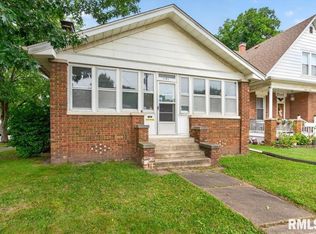 1101 N Walnut St, Springfield, IL 62702