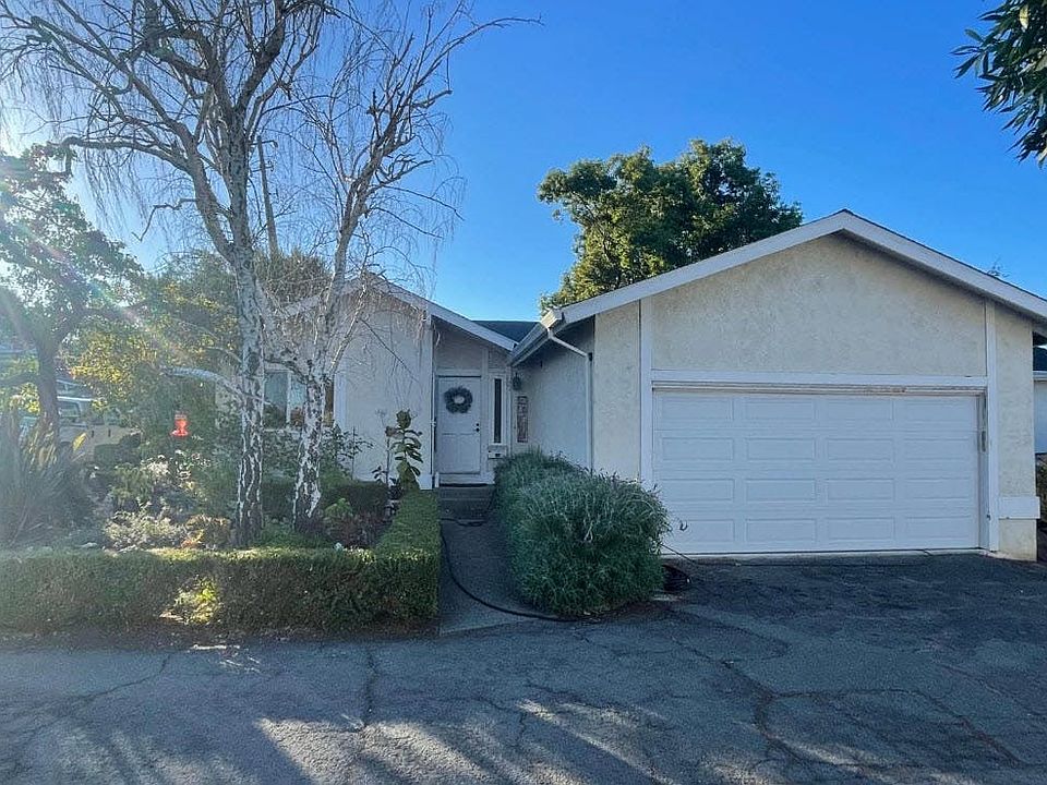 1st image of 32 Mendocino Ln