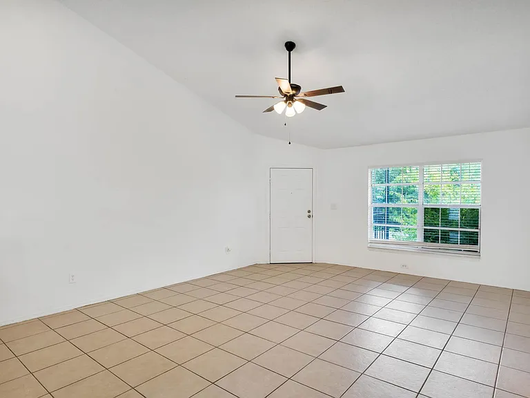 3651 N Goldenrod Rd #B203 — Photo 8