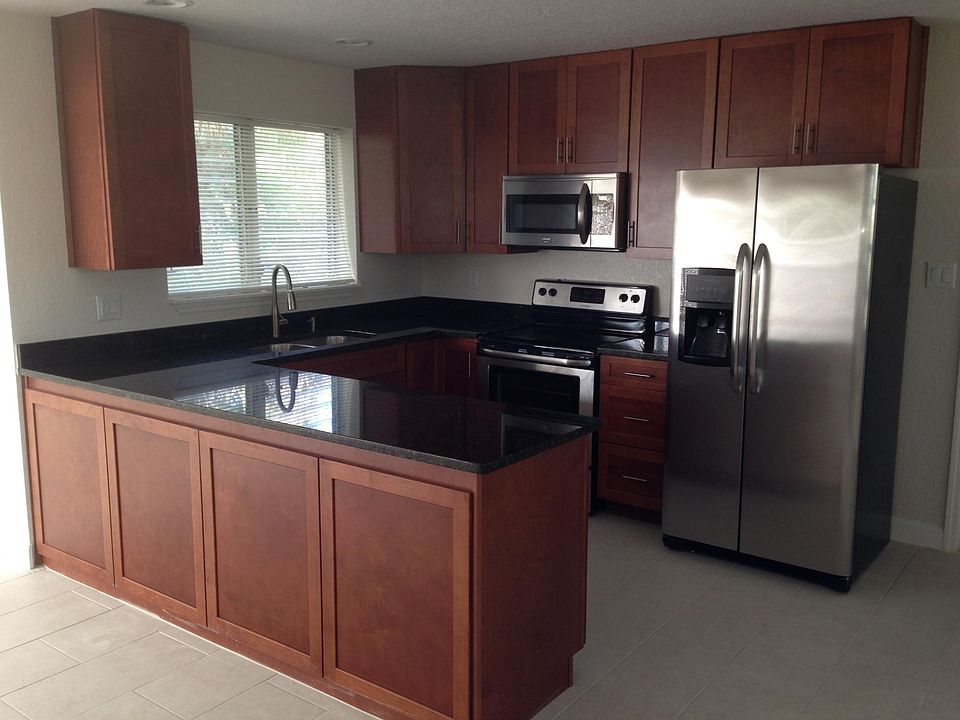 2nd image of 180 Churchill Ave