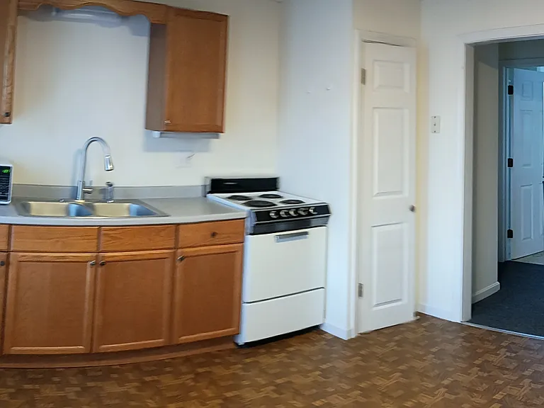 19 Hodges St #2B — Photo 3