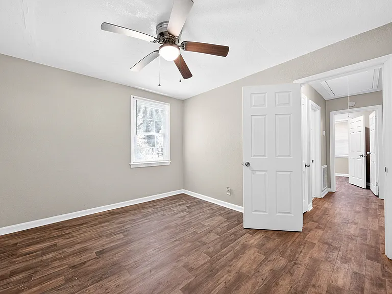 2848 Blan St — Photo 16