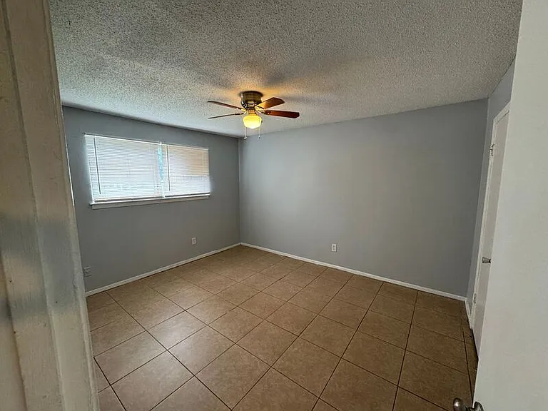 151 N Belvedere Blvd #12 — Photo 9