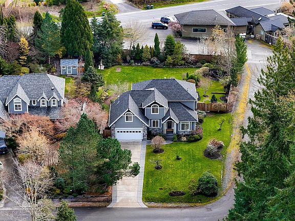 2nd image of 629 Arroyo Lane