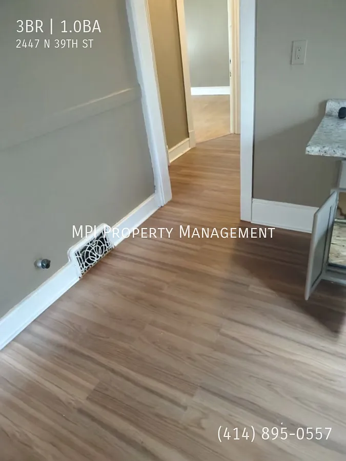 2447 N 39th St 3 Bedroom 1 Bath Upper unit — Photo 2