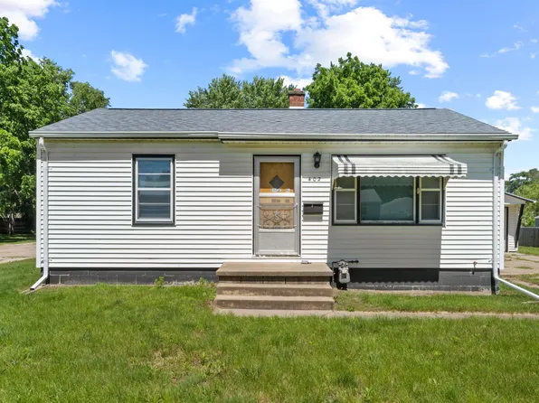 402 2nd St, Washburn, IA 50702