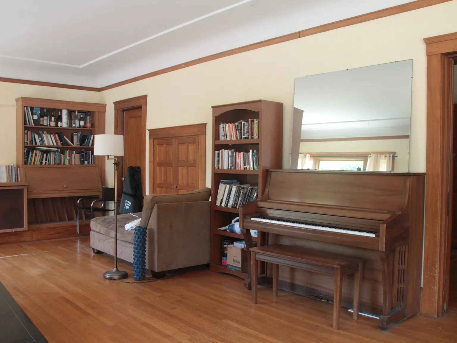 8 bed, 4100 sqft, $15,000 — Photo 3