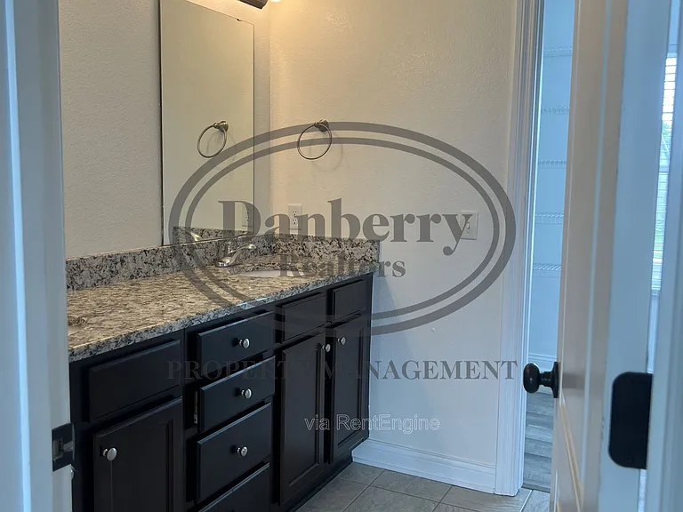 8914 Red Hawk Ct — Photo 10