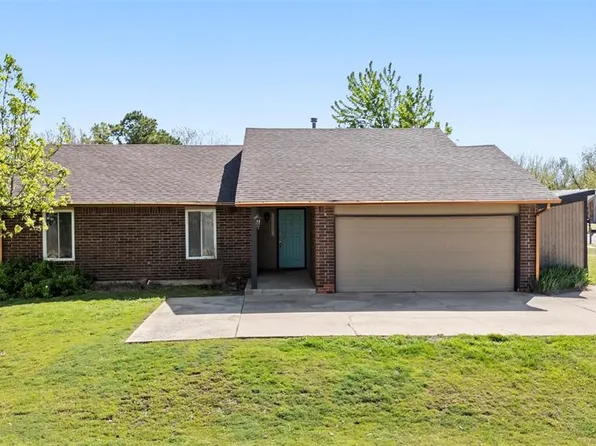 12337 Rockgate Dr, Yukon, OK 73099