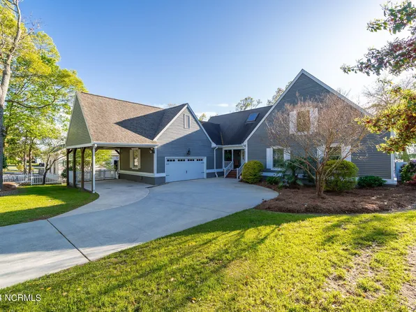 108 White Oak Bluff Road, Stella, NC 28582