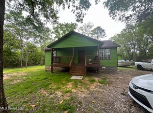 4406 Walley St, Moss Point, MS 39563