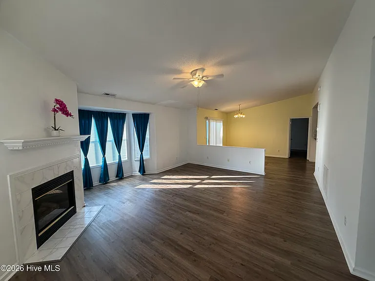 2591 Thackery Rd #E — Photo 15