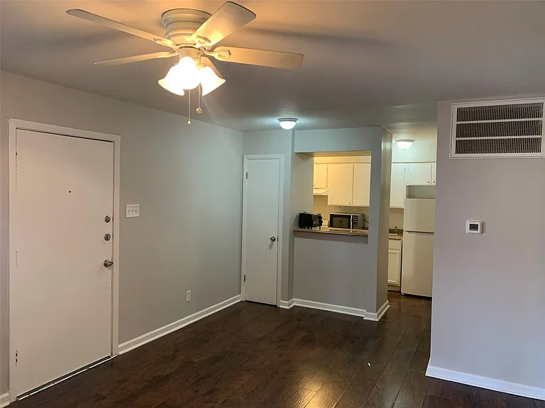 4301 Hartford St — Photo 6