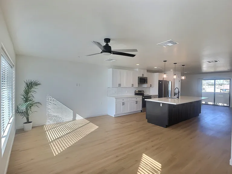 2502 E Paradise Ln #1 — Photo 13