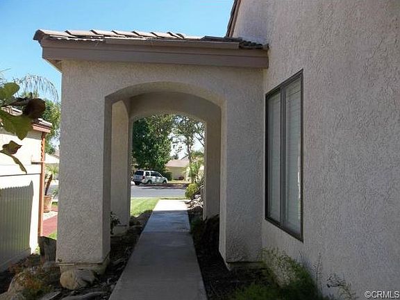 4th image of 1425 Brookdale Dr