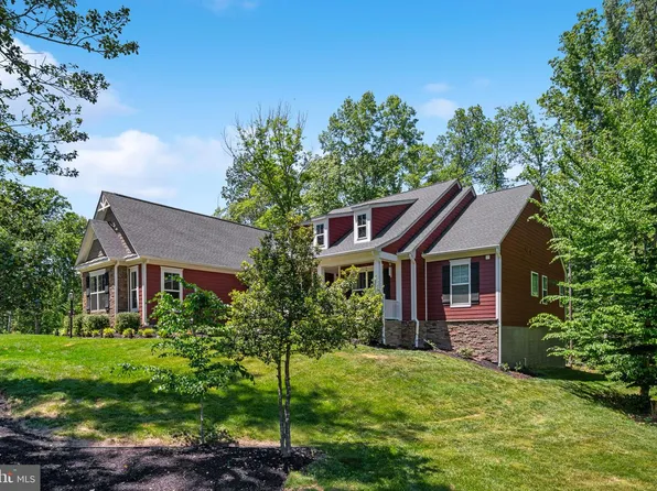 8007 Ashford Dr, Fredericksburg, VA 22407