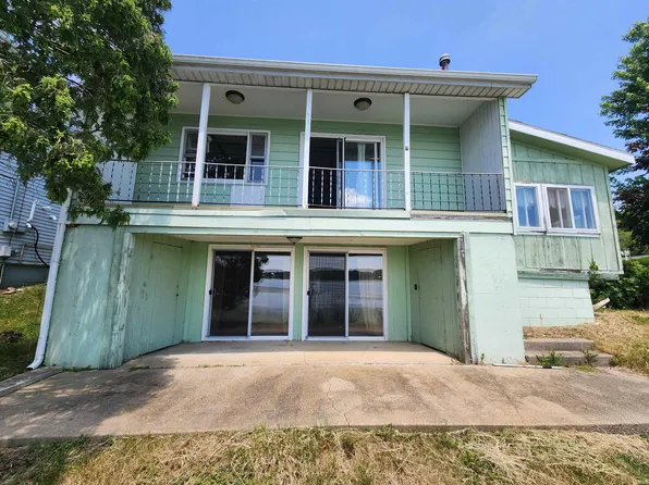 1440 N Shore Dr, Rome City, IN 46784