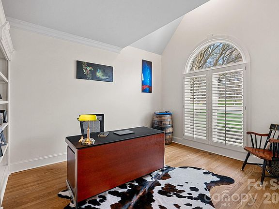 4th image of 13436 Scanlan Way