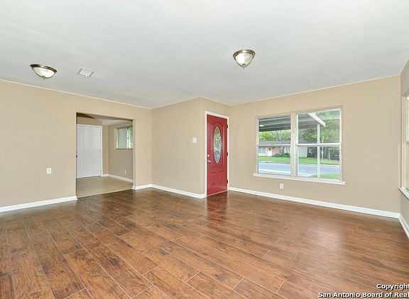 4th image of 1614 Arroya Vista Dr