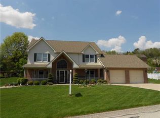 610 Rembrandt Cir, Irwin, PA