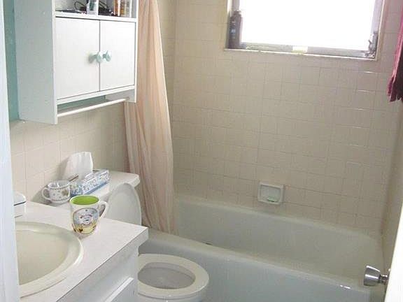 4th image of 1130 Alabar Ln
