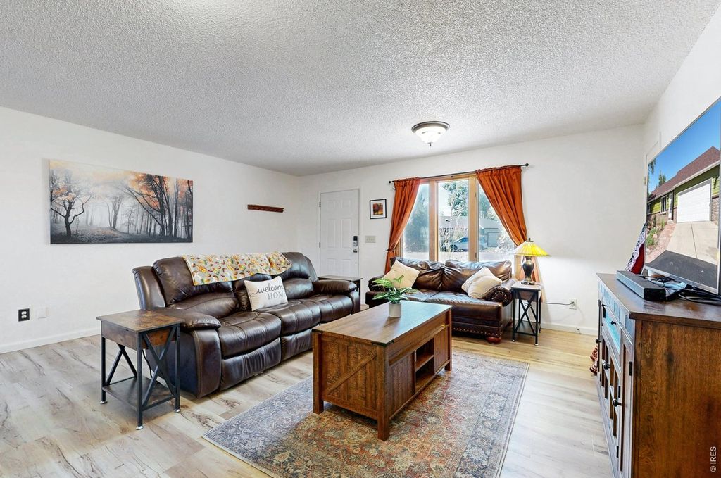 4101 Scilla Pl