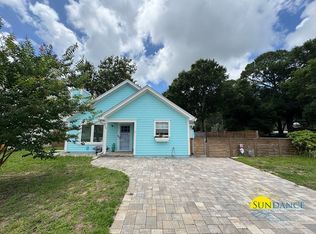 156 Beach Dr, Fort Walton Beach, FL 32547